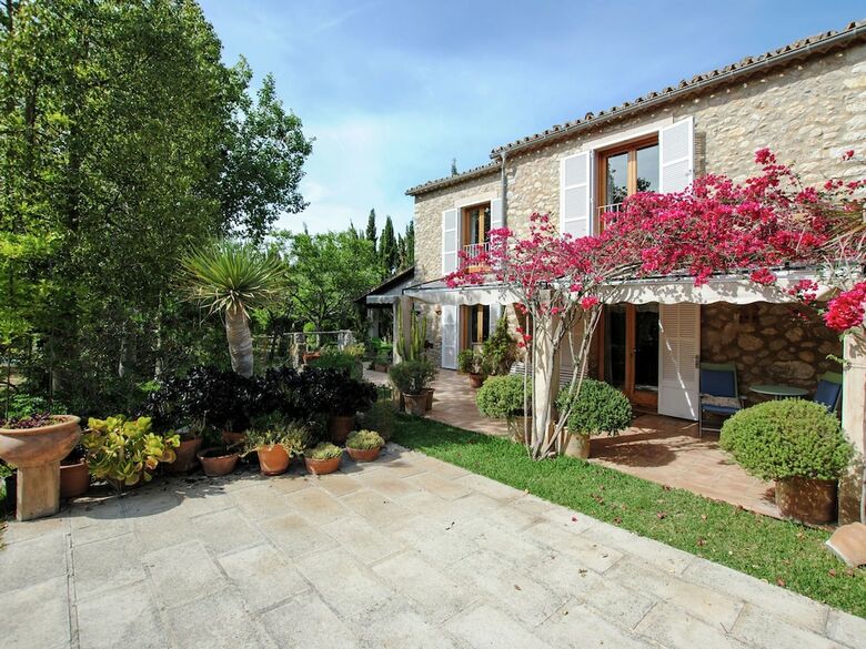 Beautiful Villa With Private Swimming Pool In Selva