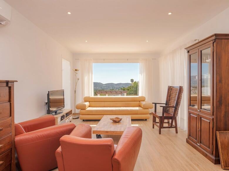 Unique Location, This Villa Is Completely Renovated Ready From June 18, 2018