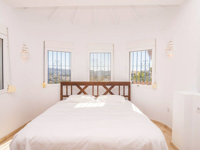 Unique Location, This Villa Is Completely Renovated Ready From June 18, 2018