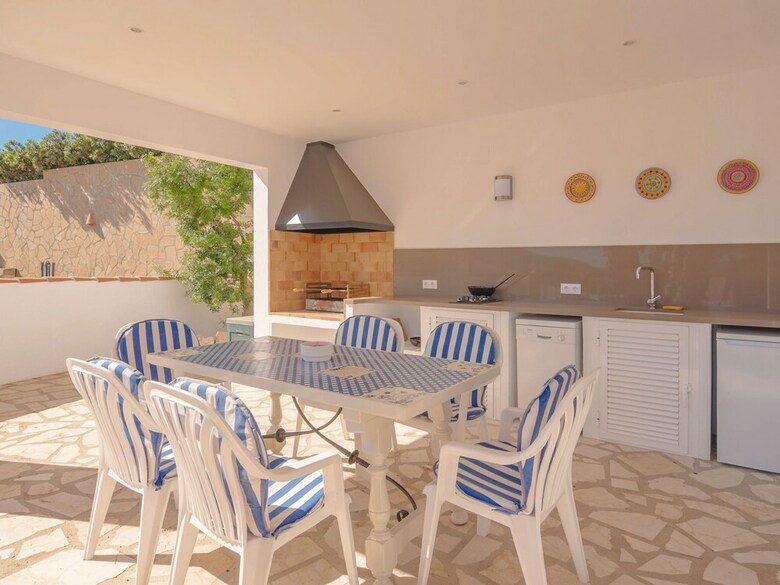 Unique Location, This Villa Is Completely Renovated Ready From June 18, 2018