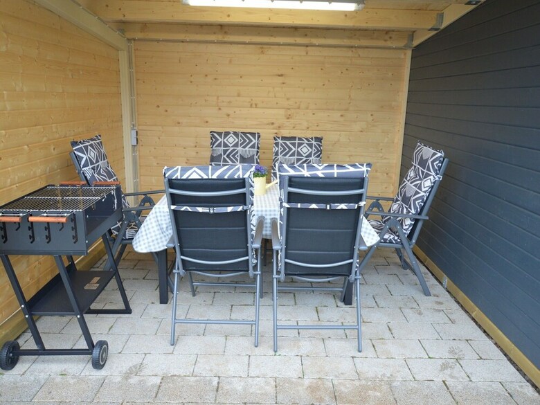 Comfortable Flat With Garden And Covered Terrace In Forested Surroundings