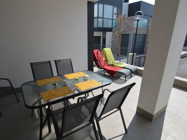 Modern 4-room Apartment With Private Terrace And Shared Swimming Pool