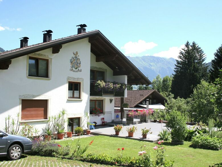 Modern Apartment In Vandans Near Ski Area