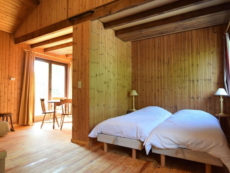 Spacious Holiday Home In Herbeumont With Garden