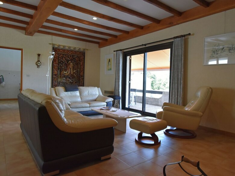 Quaint Villa In Argelliers With Private Swimming Pool