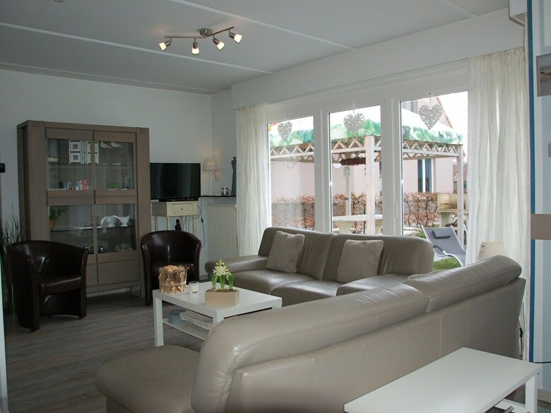 Quaint Holiday Home In Groffliers With Swimming Pool