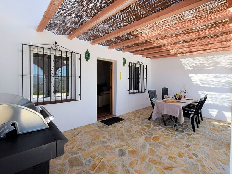 Beautiful Holiday Home In C�tar With Swimming Pool