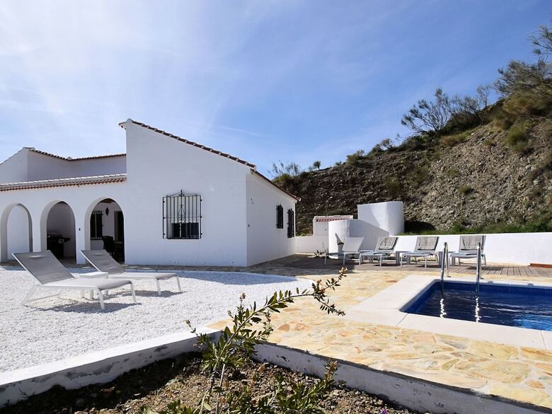 Beautiful Holiday Home In C�tar With Swimming Pool