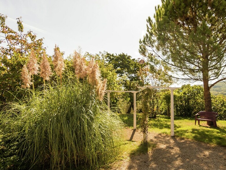 16th Century Tower With Large Garden And Beautiful Views