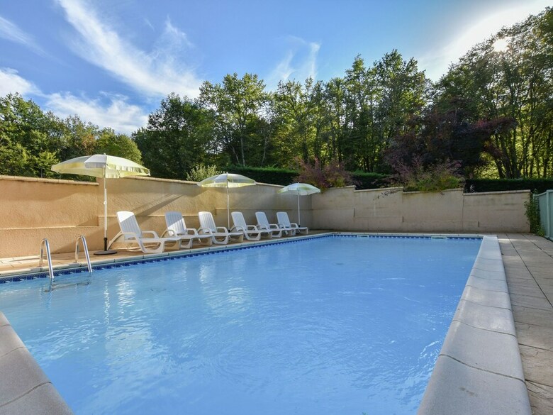 Spacious Holiday Home With Private Swimming Pool In Vitrac