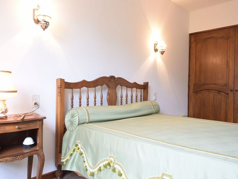 Cozy Holiday Home In Montclus With River Near