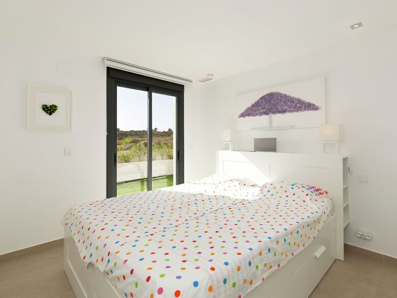 Plushy Villa In Torremendo With Pool And Reservoir Views