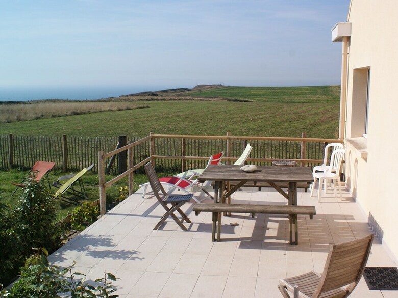 Fantastic Renovated House On The Opal Coast Cliffs