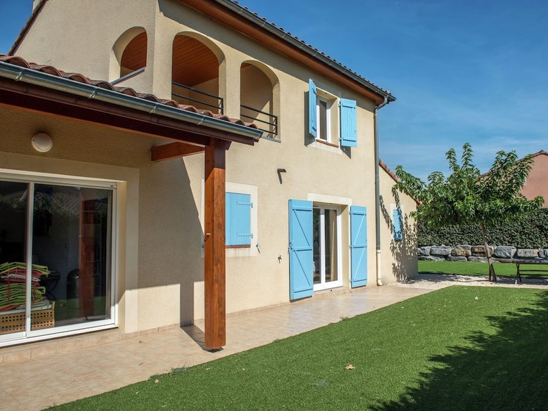 Sun Drenched Villa In Ardeche With Pool