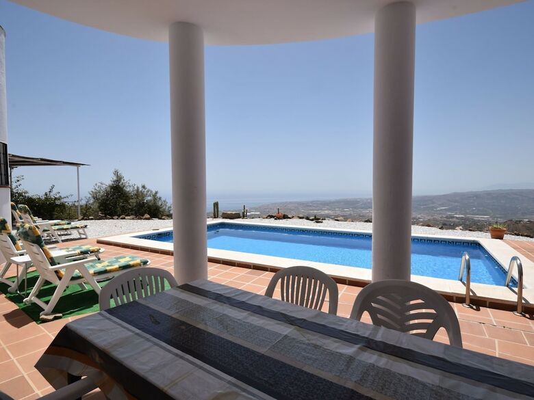 Magnificent Villa In Arenas With Swimming Pool