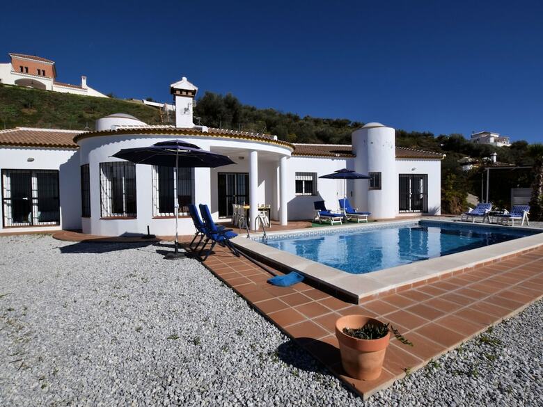 Magnificent Villa In Arenas With Swimming Pool