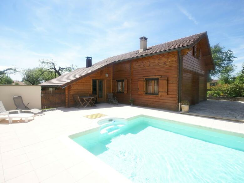 Spacious Chalet In Abbevillers With Swimming Pool