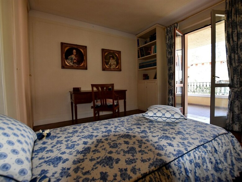Luxurious Villa In Lombardy With Garden And Jacuzzi