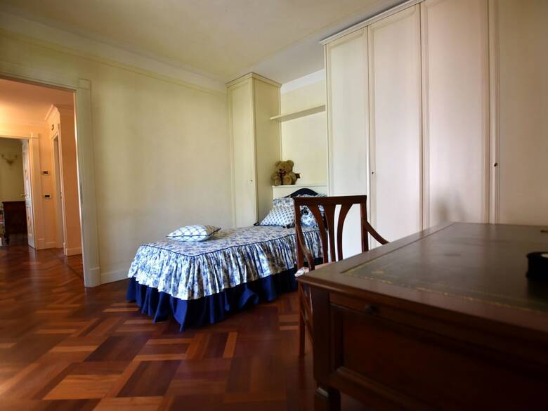 Luxurious Villa In Lombardy With Garden And Jacuzzi