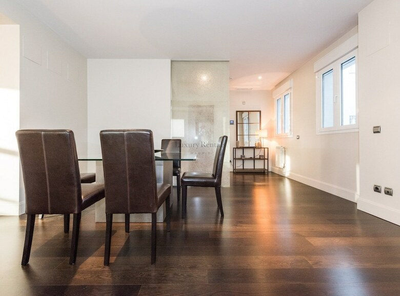 Apartamento 2 Bedrooms In Golden Mile Serrano