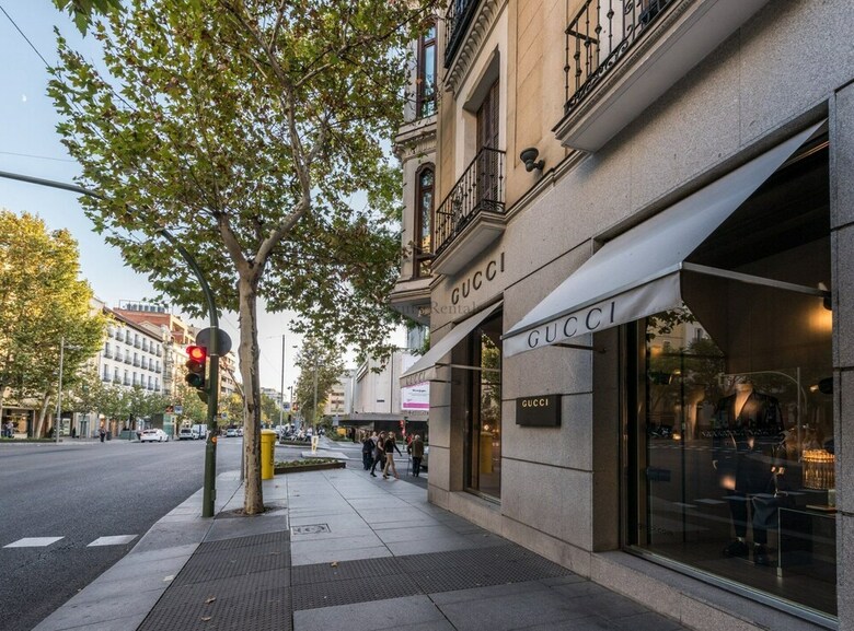 Apartamento 2 Bedrooms In Golden Mile Serrano