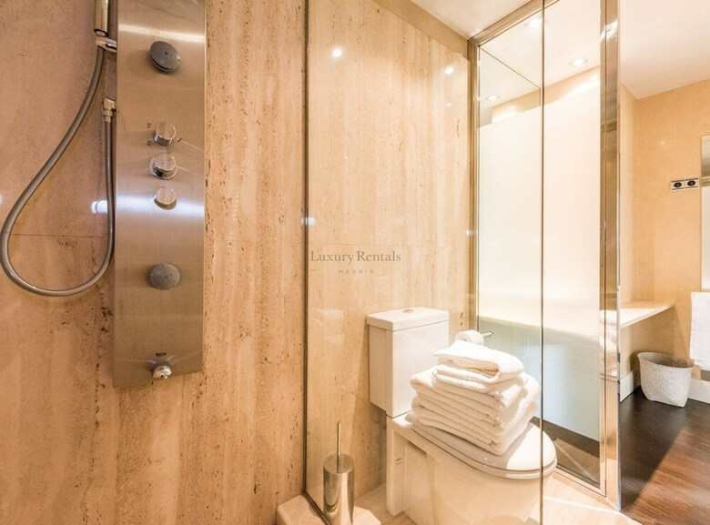 Apartamento 2 Bedrooms In Golden Mile Serrano