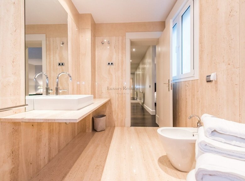Apartamento 2 Bedrooms In Golden Mile Serrano