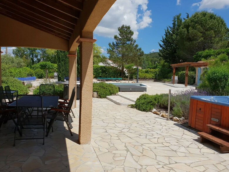 Modern Villa In Montbrun-des-corbi�res With Private Pool