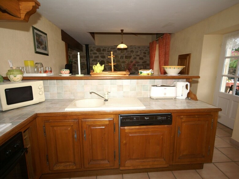 Beautiful Holiday Home In Saint-pons Near Forest