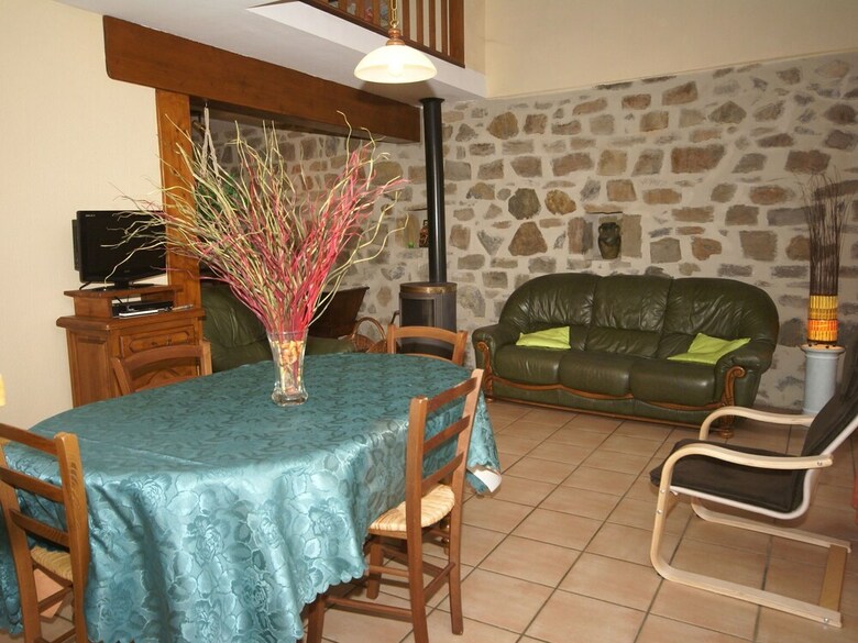 Beautiful Holiday Home In Saint-pons Near Forest