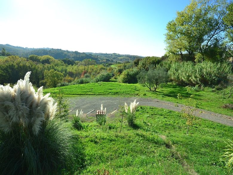 Well Kept Property With Garden With Lovely Panorama