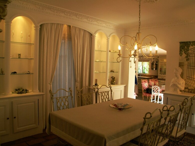 Lavish Villa In Mouans-sartoux With Sauna