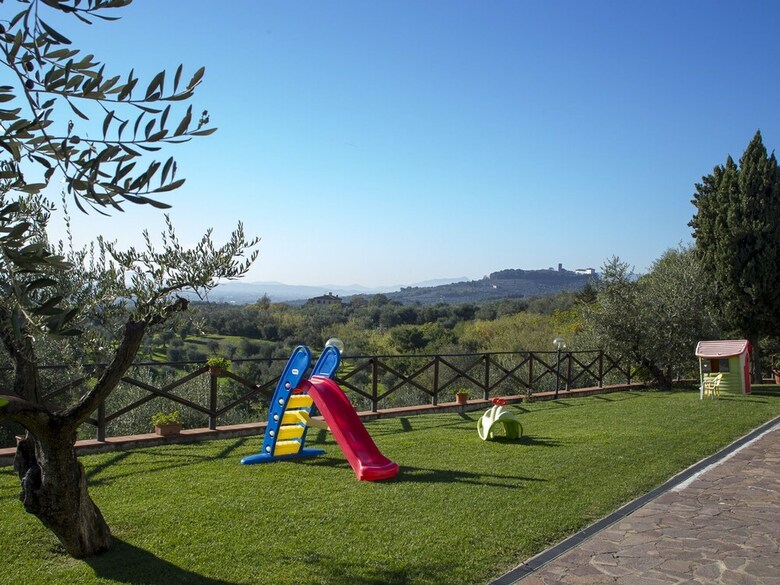 Modern Apartment In Larciano With Swimming Pool