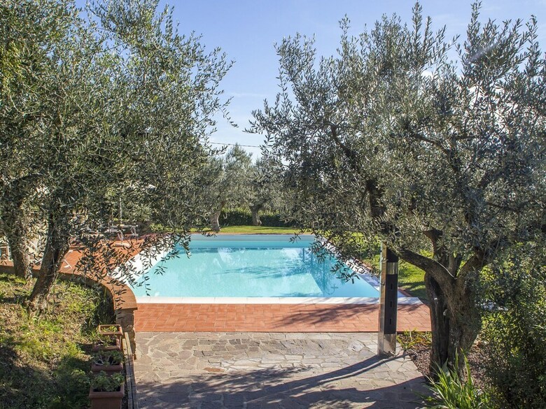 Modern Apartment In Larciano With Swimming Pool