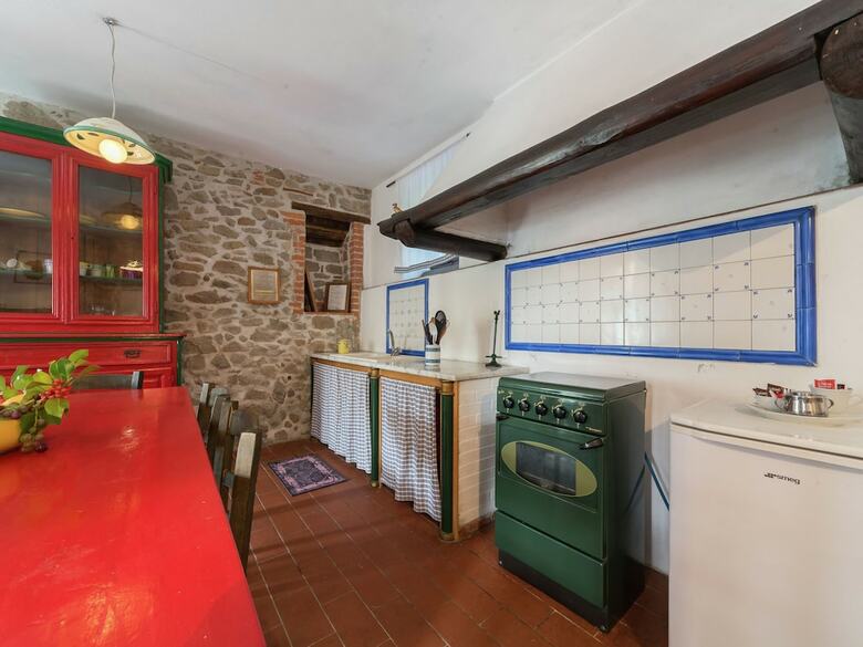 Lovely Holiday Home With Swimming Pool, Fireplace, Parking