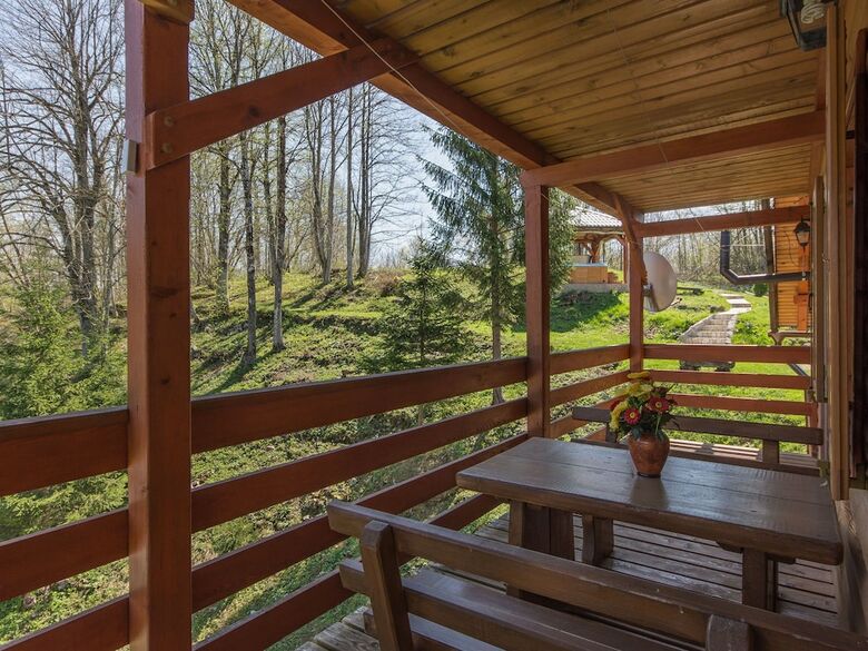 Adorable Home With Pool And Jacuzzi For Use Surrounded By Beautiful Nature !