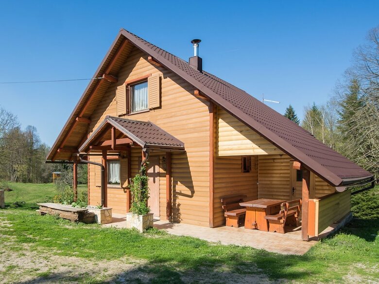 Adorable Home With Pool And Jacuzzi For Use Surrounded By Beautiful Nature !