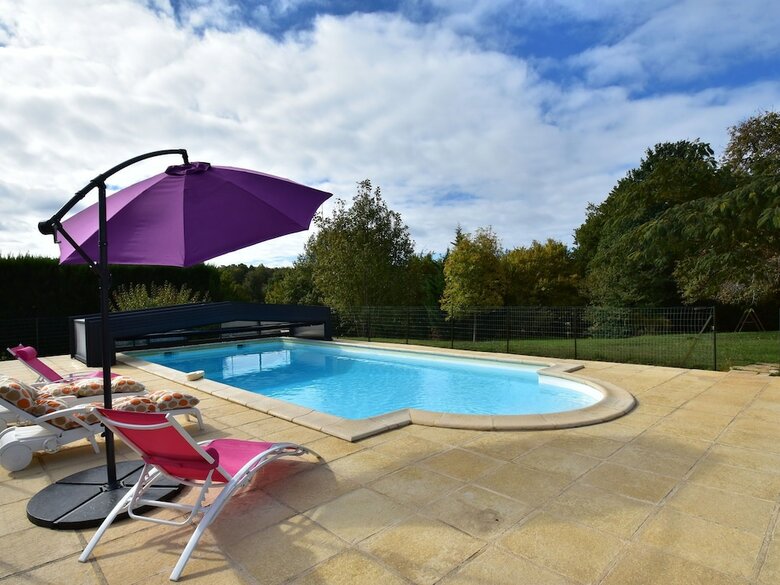 Spacious Holiday Home With Private Swimming Pool In Uzech