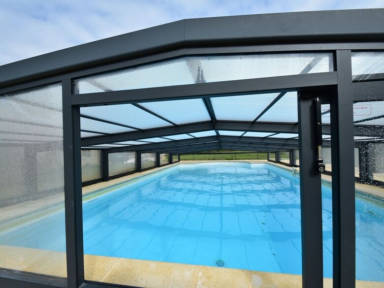 Spacious Holiday Home With Private Swimming Pool In Uzech