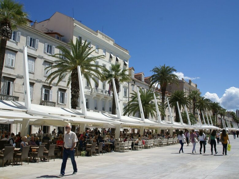 Spacious And Comfortable Apartment, 3 Km Outside The Historical Centre Of Split
