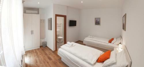 Hostal Rooms Lidija