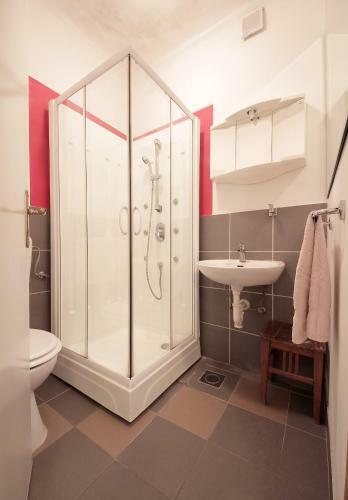 Hostal Guesthouse Lessi