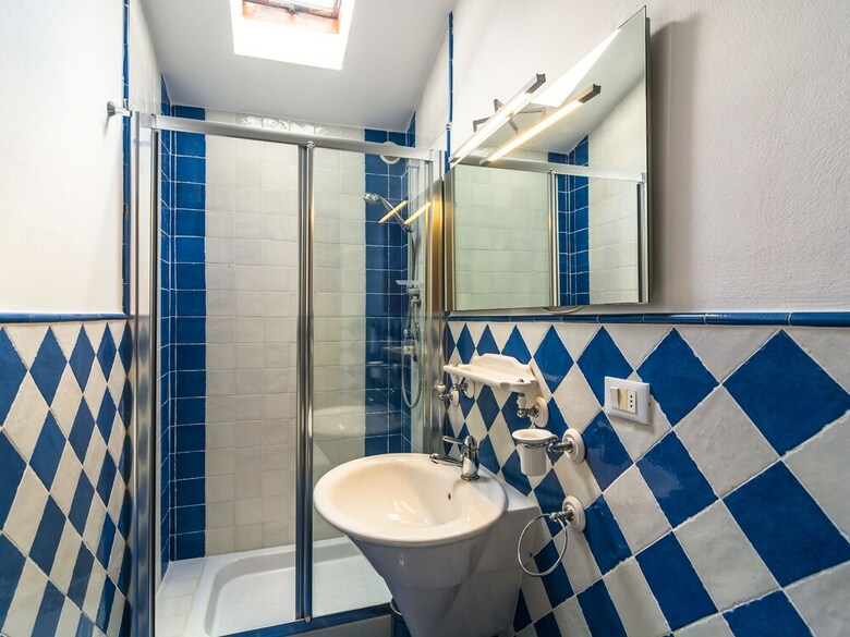 Exotic Holiday Home In Vinci With Swimming Pool