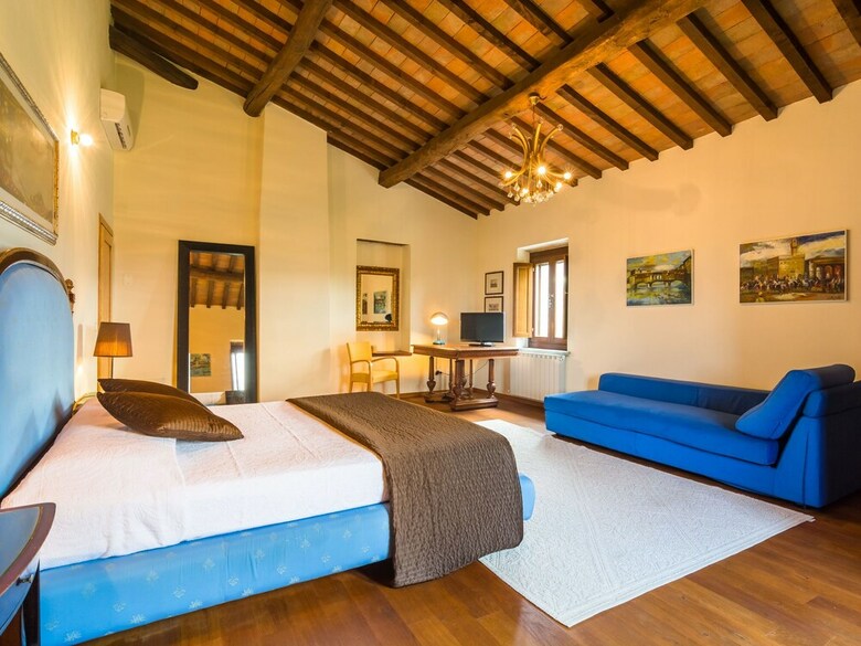 Exotic Holiday Home In Vinci With Swimming Pool