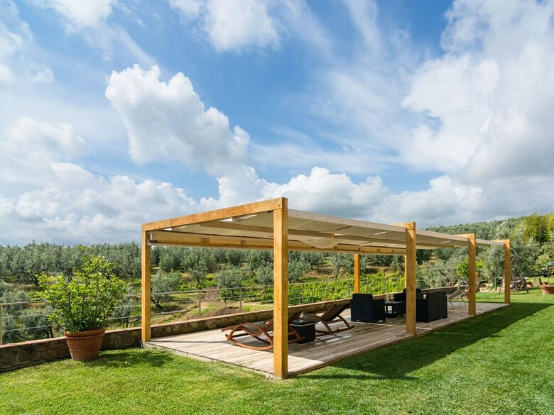 Exotic Holiday Home In Vinci With Swimming Pool