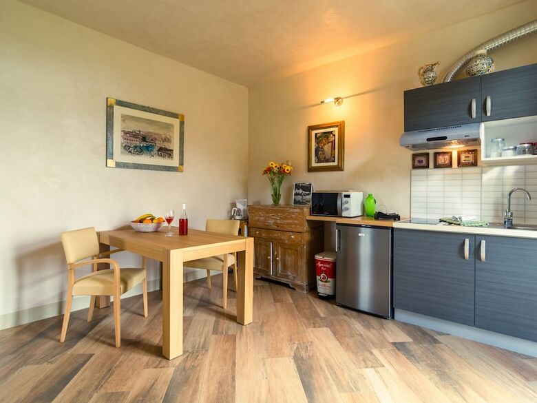 Exotic Holiday Home In Vinci With Swimming Pool