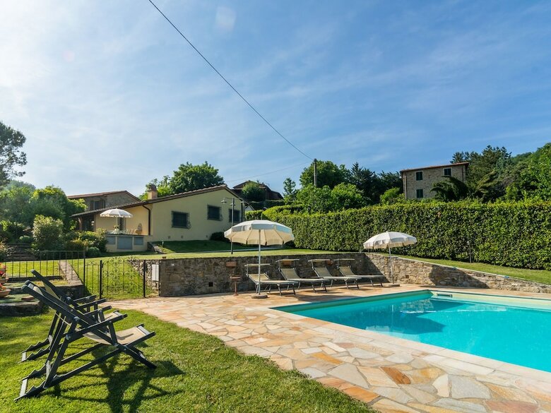 Beautiful Cottage In Dicomano With Swimming Pool