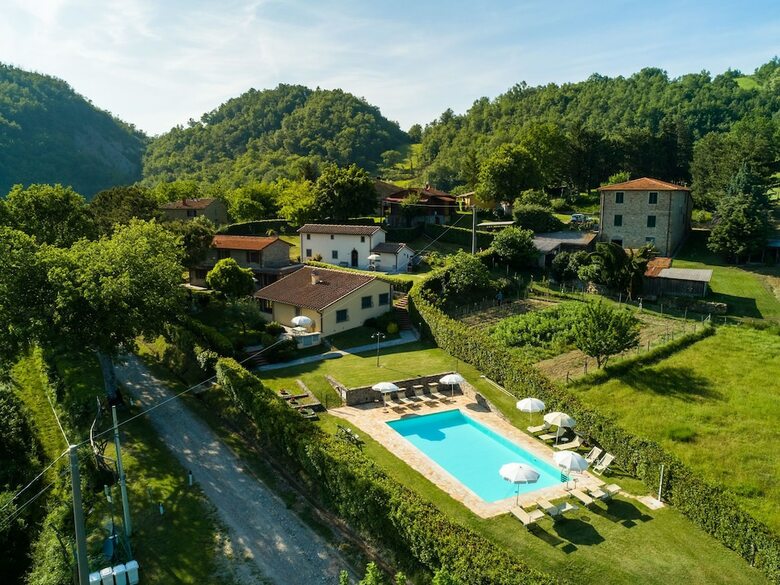 Beautiful Cottage In Dicomano With Swimming Pool