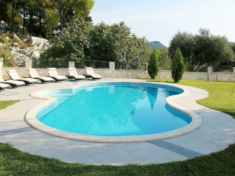 Beautiful Villa In Peracko Blato With Private Pool