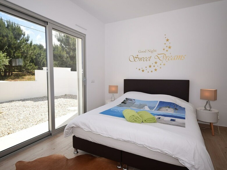 Comfortable Detached Villa With Heated Swimming Pool And Beautiful View